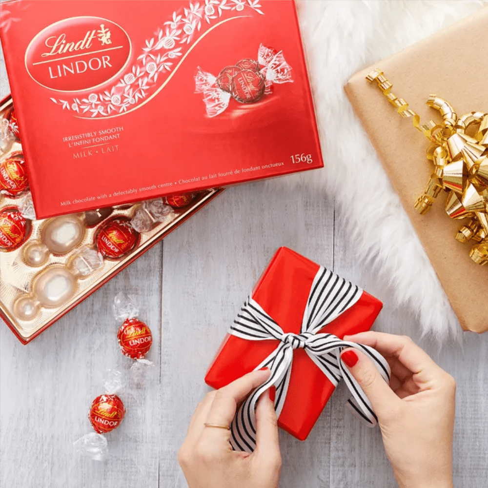 Lindt Lindor Milk Chocolate Box