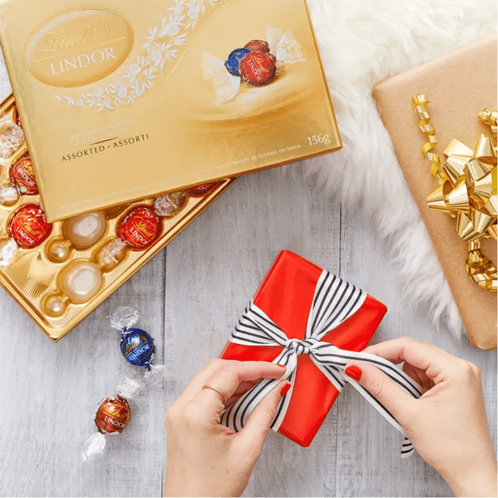 Lindor Box Back Lindt Lindor Assorted Milk & Dark Chocolate Box – Giftin